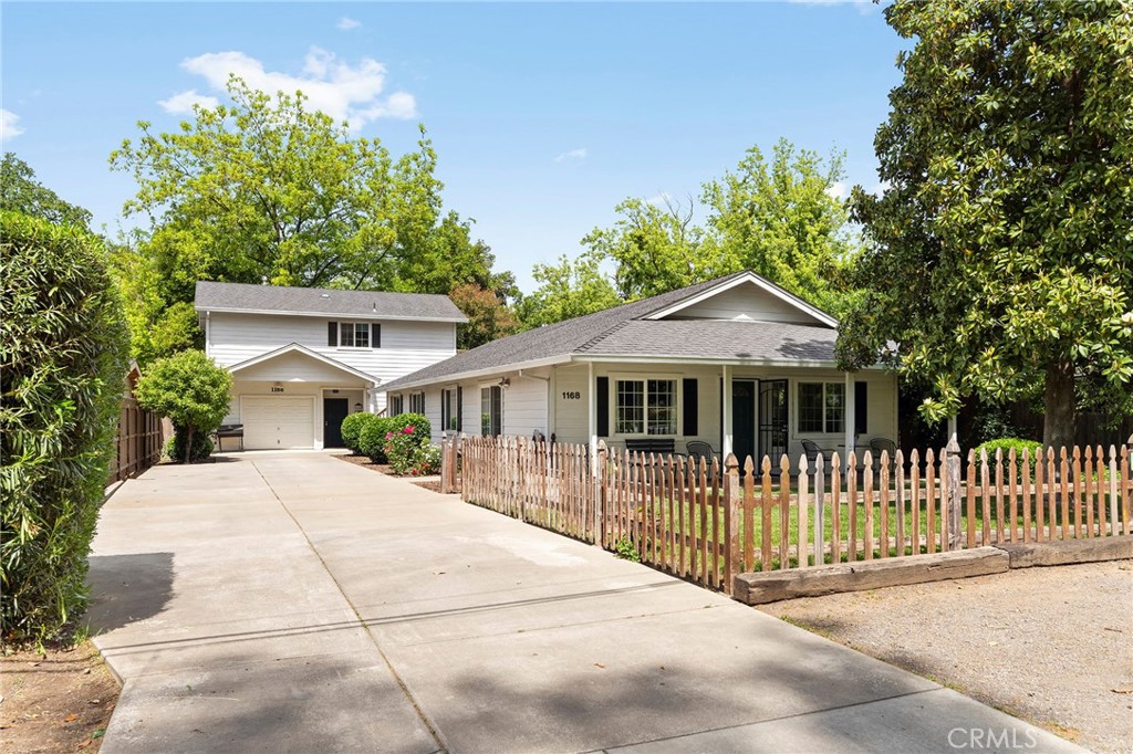 1166 E 10th