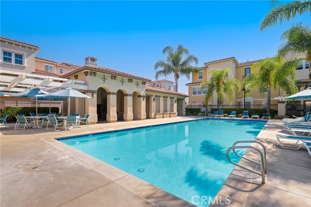 11326 Castello, Stanton CA: https://media.crmls.org/medias/f4f98480-fd33-4fb1-8474-b5c355441fed.jpg