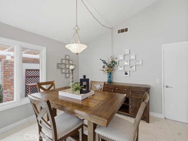 Detail Gallery Image 8 of 57 For 25071 Mawson, Laguna Hills,  CA 92653 - 4 Beds | 2 Baths