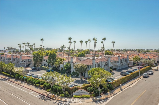 Detail Gallery Image 1 of 1 For 4772 Tiara Dr #203,  Huntington Beach,  CA 92649 - 1 Beds | 1 Baths