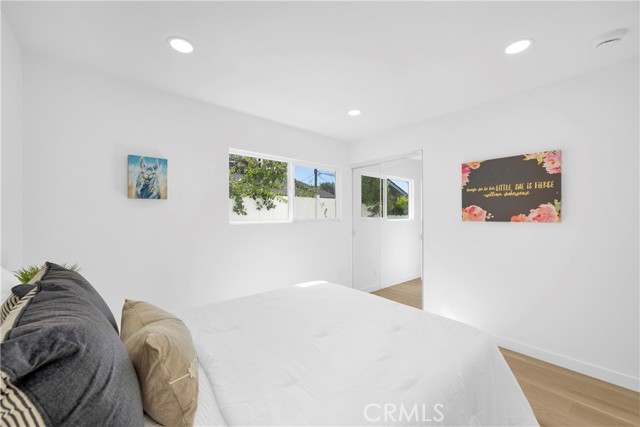 8381 E Blithedale Street, Long Beach CA: https://media.crmls.org/medias/f4f9f47c-ee0a-412d-aa76-1124e3c61359.jpg