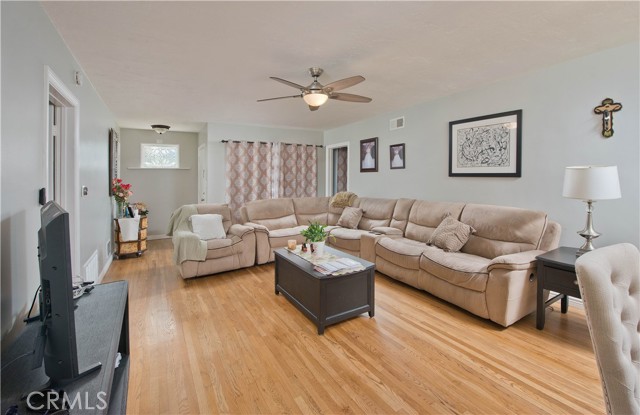 7515 Sunnybrae Avenue photo 6
