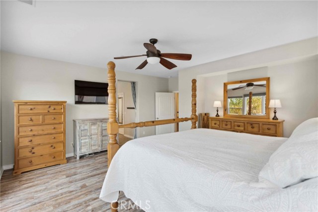 45976 Camino Rubi, Temecula CA: https://media.crmls.org/medias/f4fd0e60-ae1f-4059-bbc7-47a1a51d63d0.jpg