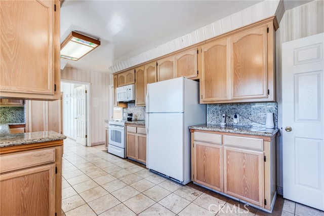 Detail Gallery Image 11 of 56 For 3812 Tunales Dr, Fullerton,  CA 92835 - 3 Beds | 2/1 Baths