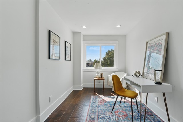 2111 S Bronson Ave, Los Angeles CA: https://media.crmls.org/medias/f4fd561c-9349-46e4-b7a0-cc97d1c560f9.jpg