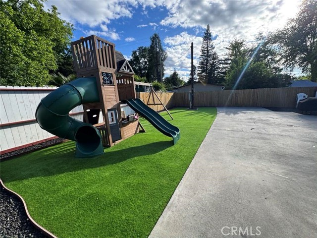 Image 25 of 31 For 627 Ventura  