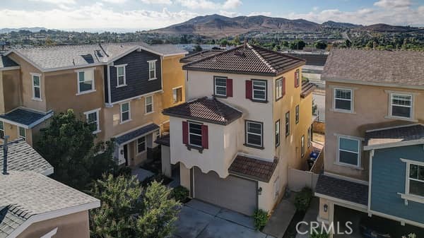 Detail Gallery Image 2 of 37 For 7366 Rocky Point, Jurupa Valley,  CA 92509 - 4 Beds | 3/1 Baths