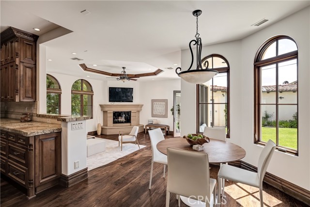 718 N Poinsettia Avenue, Manhattan Beach CA: https://media.crmls.org/medias/f4fe8b30-af97-4bdd-b5fe-30dedbe7e7e4.jpg