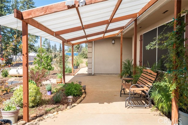 6354 Berkshire Avenue, Paradise CA: https://media.crmls.org/medias/f4ff45dc-c6b1-4eea-9ebc-ea931dfb845f.jpg