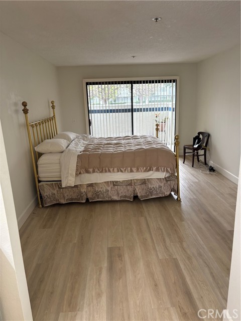 Detail Gallery Image 9 of 14 For 240 Nice Ln #101,  Newport Beach,  CA 92663 - 2 Beds | 2 Baths