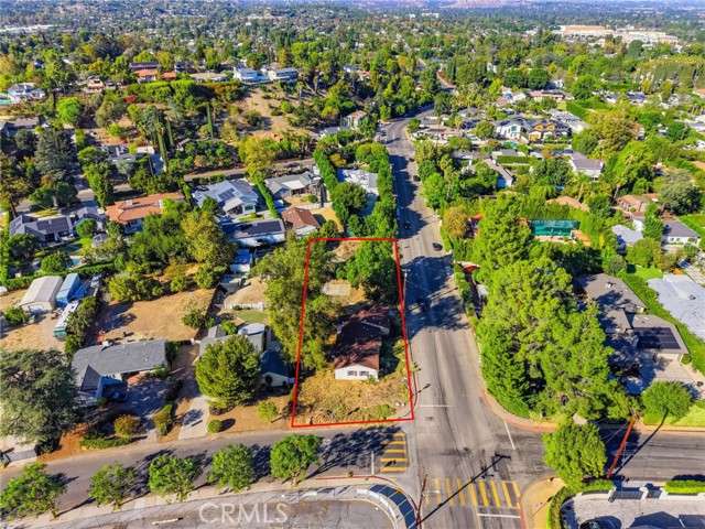 23201 Califa Street photo 11
