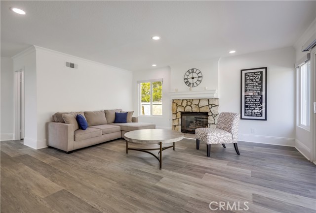 19416 Shadow Oak Drive, Lake Forest CA: https://media.crmls.org/medias/f5006a04-f870-4779-8c85-be266d2138d2.jpg