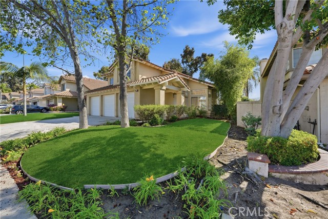 Detail Gallery Image 4 of 55 For 34 Reata, Rancho Santa Margarita,  CA 92688 - 4 Beds | 2/1 Baths