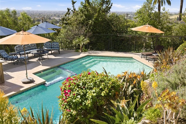 Detail Gallery Image 41 of 70 For 11385 La Vereda, North Tustin,  CA 92705 - 3 Beds | 3 Baths