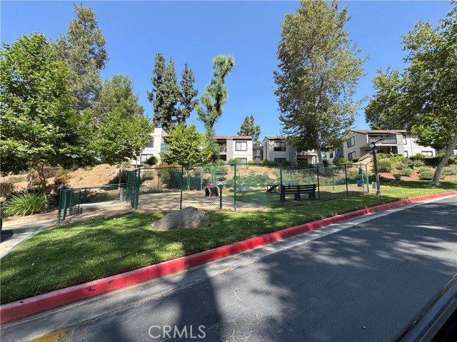 600 Central Avenue, Riverside CA: https://media.crmls.org/medias/f501a260-7384-467f-8201-4447762c0be1.jpg