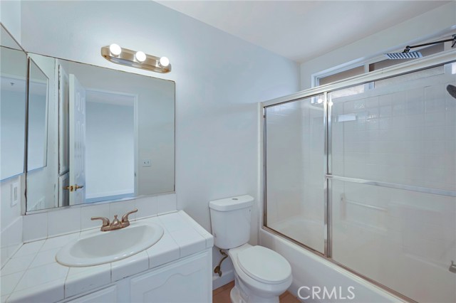 1211 E Carson Street, Carson CA: https://media.crmls.org/medias/f5024b38-e797-48f7-816d-7ce6fbdd6b98.jpg