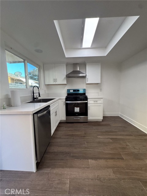 Detail Gallery Image 8 of 16 For 1215 S Athena Way, Anaheim,  CA 92806 - – Beds | – Baths