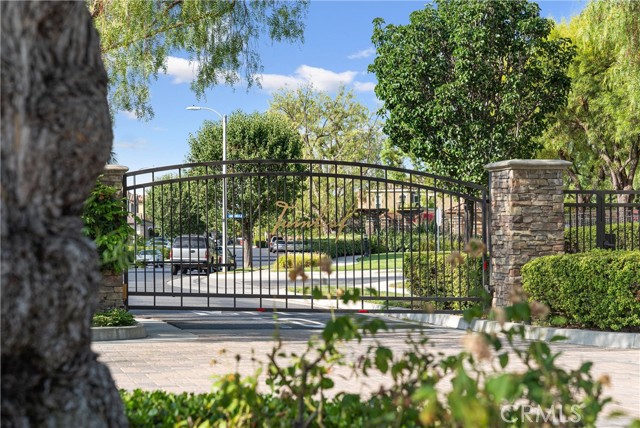 2580 Pearblossom Street, Fullerton CA: https://media.crmls.org/medias/f504ae9a-da67-4fe3-b027-6168b76c1b9f.jpg