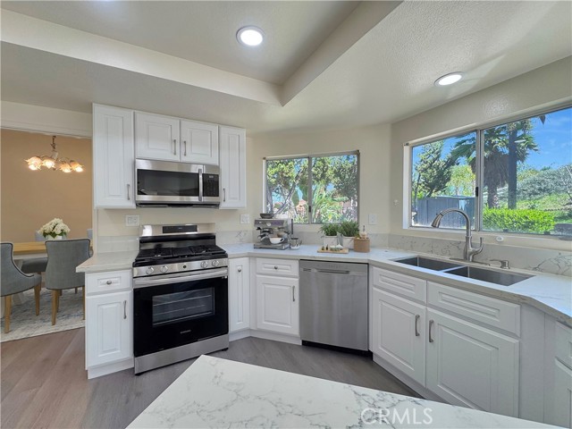 Detail Gallery Image 3 of 33 For 2366 Pepperdale Dr, Rowland Heights,  CA 91748 - 4 Beds | 3 Baths