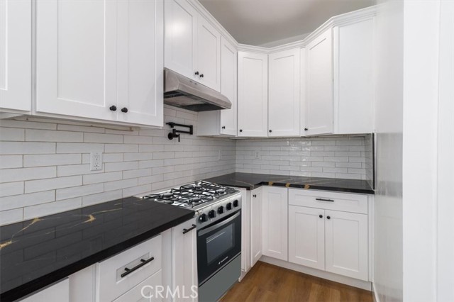 Detail Gallery Image 45 of 69 For 6616 Denver Ave, Los Angeles,  CA 90044 - 6 Beds | 5/1 Baths