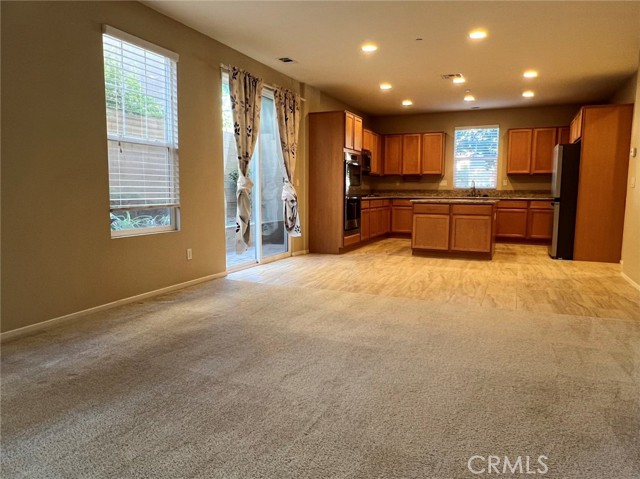 Detail Gallery Image 20 of 29 For 135 Violet Bloom, Irvine,  CA 92618 - 4 Beds | 3 Baths