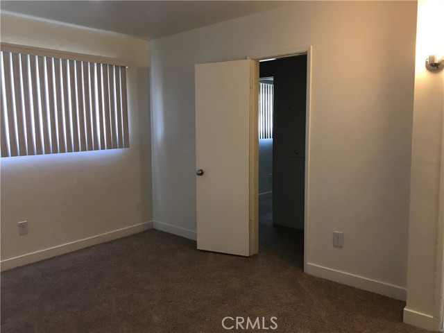 Detail Gallery Image 8 of 17 For 12081 Marigold Ave, Moreno Valley,  CA 92557 - 3 Beds | 1 Baths