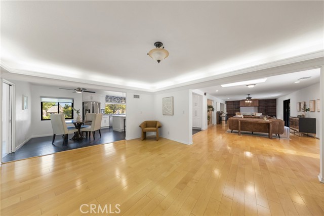 6 Woodland Lane, Arcadia CA: https://media.crmls.org/medias/f508ed90-6f4b-47ef-a181-39325245f9e1.jpg