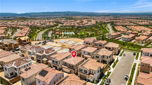 114 eversedge, Irvine CA: https://media.crmls.org/medias/f50a4724-8226-4a57-8ecc-9c329eac25b7.jpg