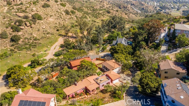 7846 Lilac Lane, Simi Valley CA: https://media.crmls.org/medias/f50a8afa-b5e8-4aab-be59-03c1d094b788.jpg