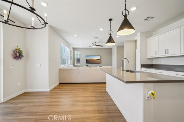 Detail Gallery Image 14 of 64 For 16233 Lozano St #2,  Fontana,  CA 92336 - 3 Beds | 2/1 Baths