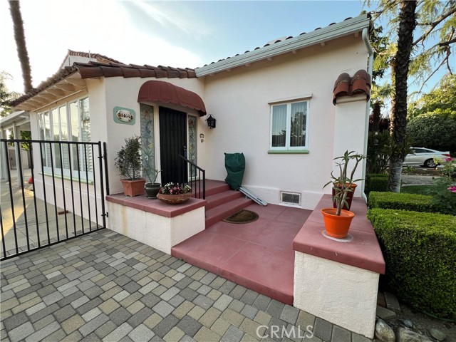 Detail Gallery Image 4 of 75 For 1465 N Euclid Ave, Upland,  CA 91786 - 2 Beds | 2 Baths