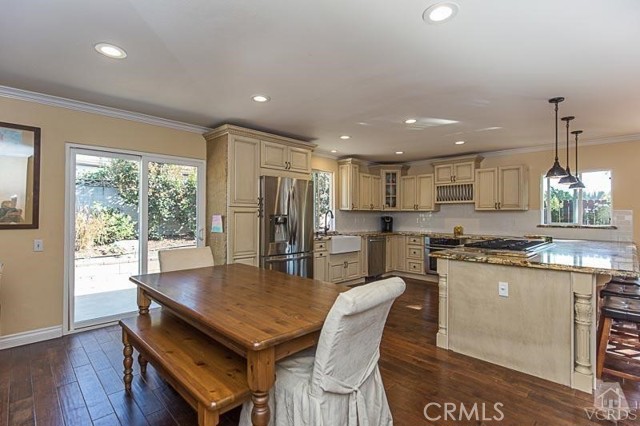 3093 Rollings Avenue, Thousand Oaks CA: https://media.crmls.org/medias/f50b9e62-6277-41e0-8722-6edc39a4c768.jpg
