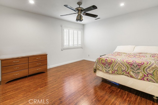 5335 Alfonso DR, Agoura Hills CA: https://media.crmls.org/medias/f50bbda1-53bc-4521-82fe-e165ef9b6748.jpg
