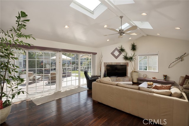 Detail Gallery Image 20 of 40 For 5022 Tasman, Huntington Beach,  CA 92649 - 3 Beds | 2 Baths