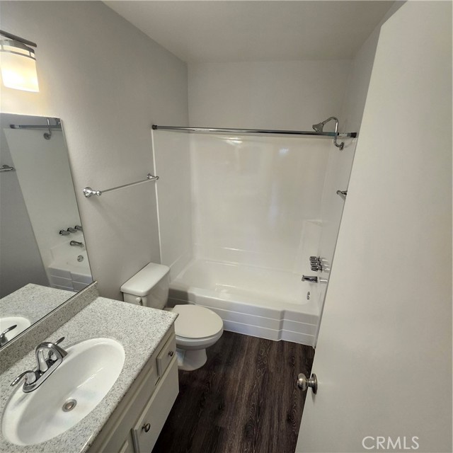 Detail Gallery Image 3 of 6 For 3641 E 1st St, Long Beach,  CA 90803 - – Beds | – Baths