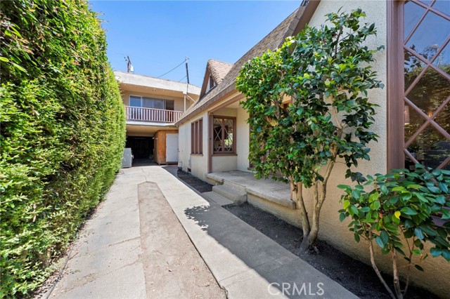 Detail Gallery Image 33 of 50 For 2415 N French St, Santa Ana,  CA 92706 - 3 Beds | 1/1 Baths