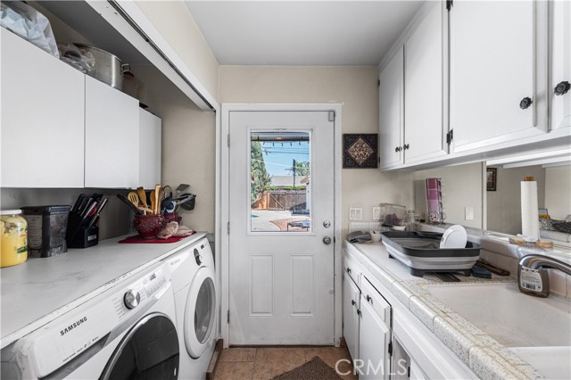 7948 Fallbrook Ave, West Hills CA: https://media.crmls.org/medias/f50eaf9d-a766-4ef0-a253-3526579f7bca.jpg