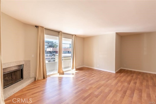 Detail Gallery Image 7 of 29 For 14948 Moorpark St, Sherman Oaks,  CA 91403 - – Beds | – Baths