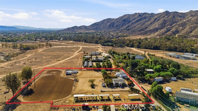 8876 Pigeon Pass, Moreno Valley CA: https://media.crmls.org/medias/f50ee195-f43c-400b-98fe-7c032ee483c3.jpg