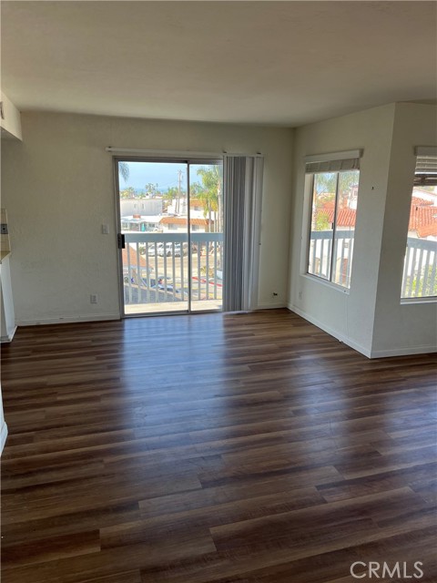 Detail Gallery Image 10 of 34 For 402 Ola Vista #B,  San Clemente,  CA 92672 - 3 Beds | 3 Baths