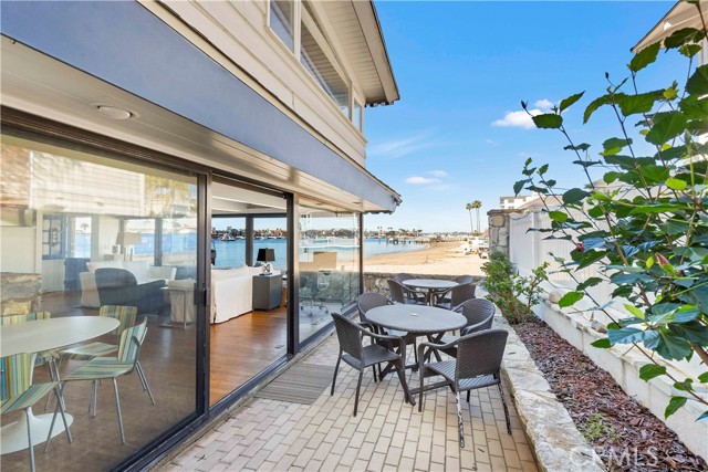 Detail Gallery Image 17 of 33 For 2708 Shell St, Corona Del Mar,  CA 92625 - 3 Beds | 3 Baths