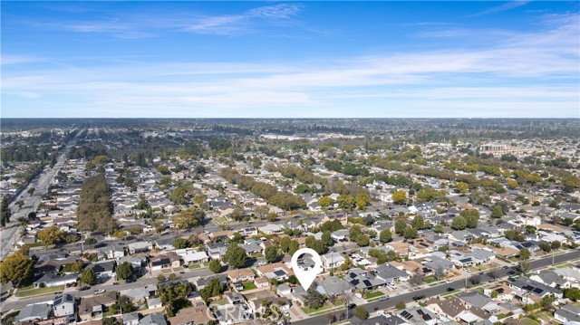 5541 Peabody Street, Long Beach, California 90808, 2 Bedrooms Bedrooms, ,1 BathroomBathrooms,Single Family Residence,For Sale,Peabody,OC25030658