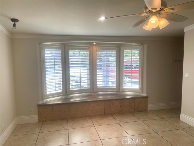 1060 Foxburg Road, Seal Beach CA: https://media.crmls.org/medias/f510c5f7-4b43-49c5-bd34-dd92d76475cb.jpg