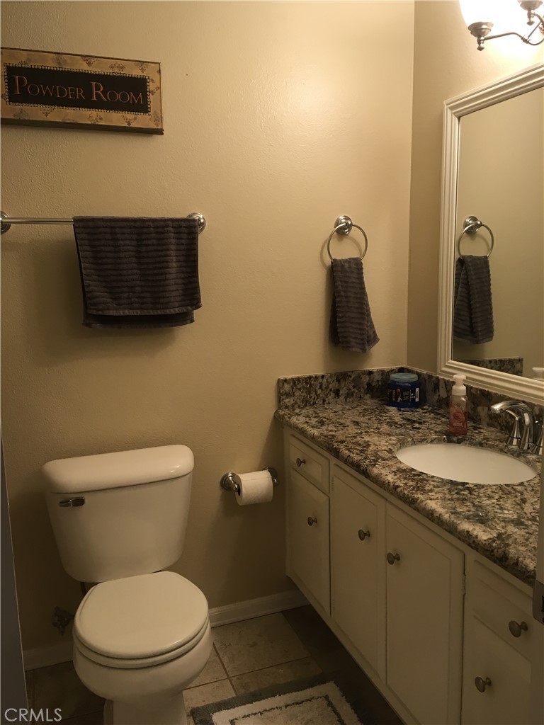 https://media.crmls.org/medias/f510e7c0-14a9-44f1-ae07-d766fb492e5e.jpg?preset=X-Large