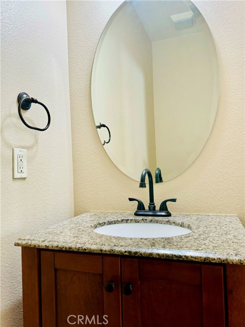 Detail Gallery Image 14 of 28 For 28238 Alton Way, Castaic,  CA 91384 - 4 Beds | 2/1 Baths