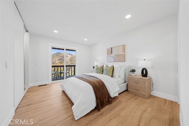 Detail Gallery Image 7 of 31 For 2838 Lambert, Los Angeles,  CA 90068 - 7 Beds | 7 Baths