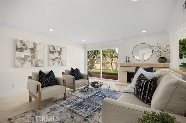 Detail Gallery Image 10 of 47 For 6781 Bridgewater, Huntington Beach,  CA 92647 - 4 Beds | 2 Baths