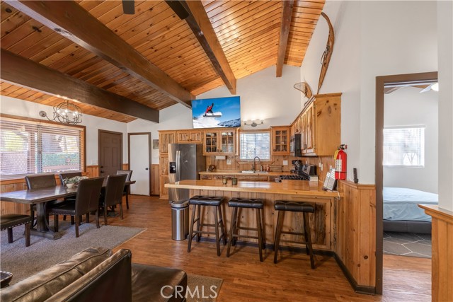 Detail Gallery Image 8 of 34 For 40067 Highland, Big Bear Lake,  CA 92315 - 2 Beds | 1 Baths