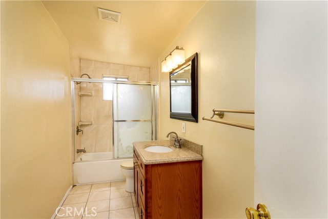 Detail Gallery Image 9 of 14 For 413 Brady Ave, Montebello,  CA 90640 - 2 Beds | 2 Baths