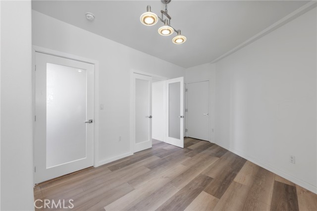 5220 Medina Road, Woodland Hills CA: https://media.crmls.org/medias/f51573be-1057-4f87-833a-95b9ce683d57.jpg